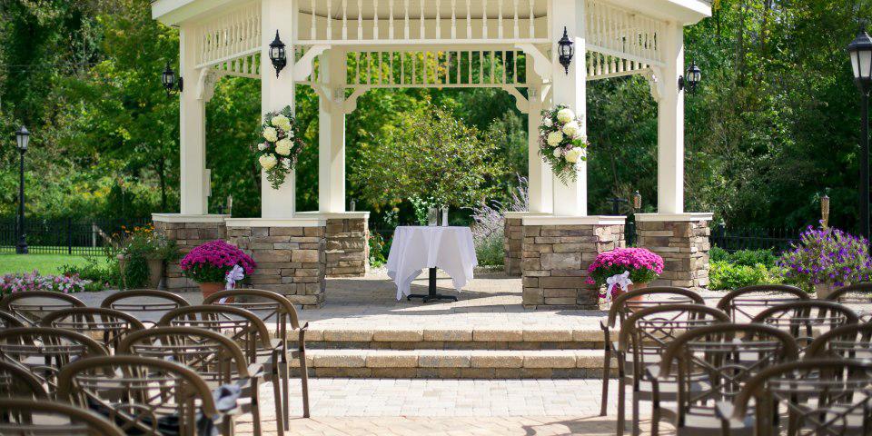 Riverwalk Place weddings in Gladwin MI