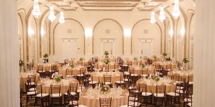 Hotel Blackhawk Wedding Davenport IA 15_main
