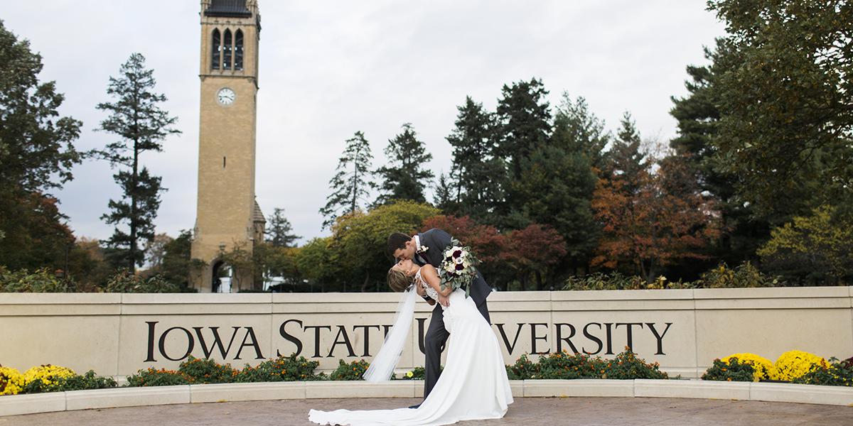 Iowa State University Memorial Union weddings in Ames IA