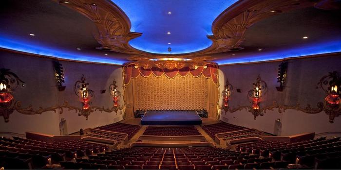 Crest Theatre Weddings | Get Prices for Wedding Venues in CA