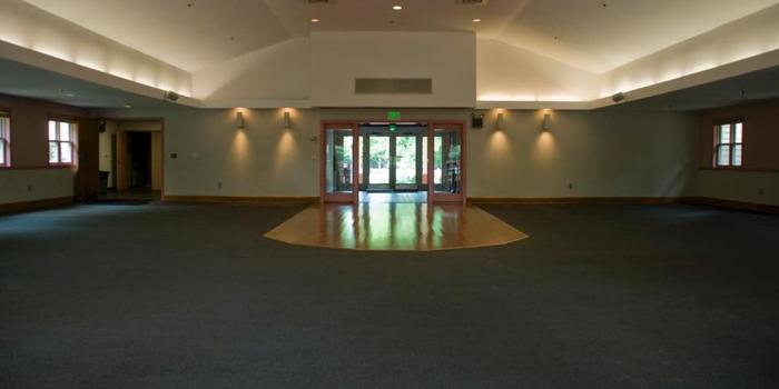 Wedding Venues Information And Pricing Spot Price This Venue To Get Your Estimate No Strings Attached