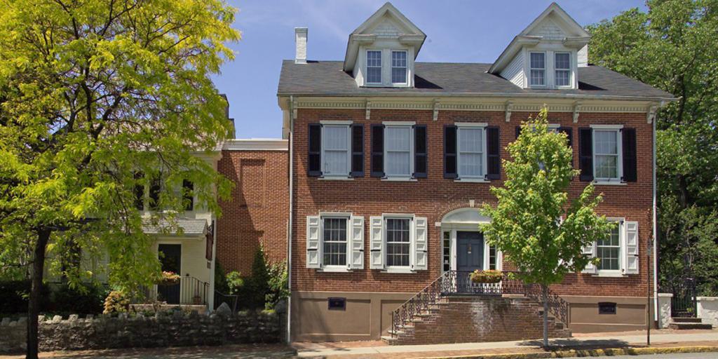 Kemerer Museum weddings in Bethlehem PA