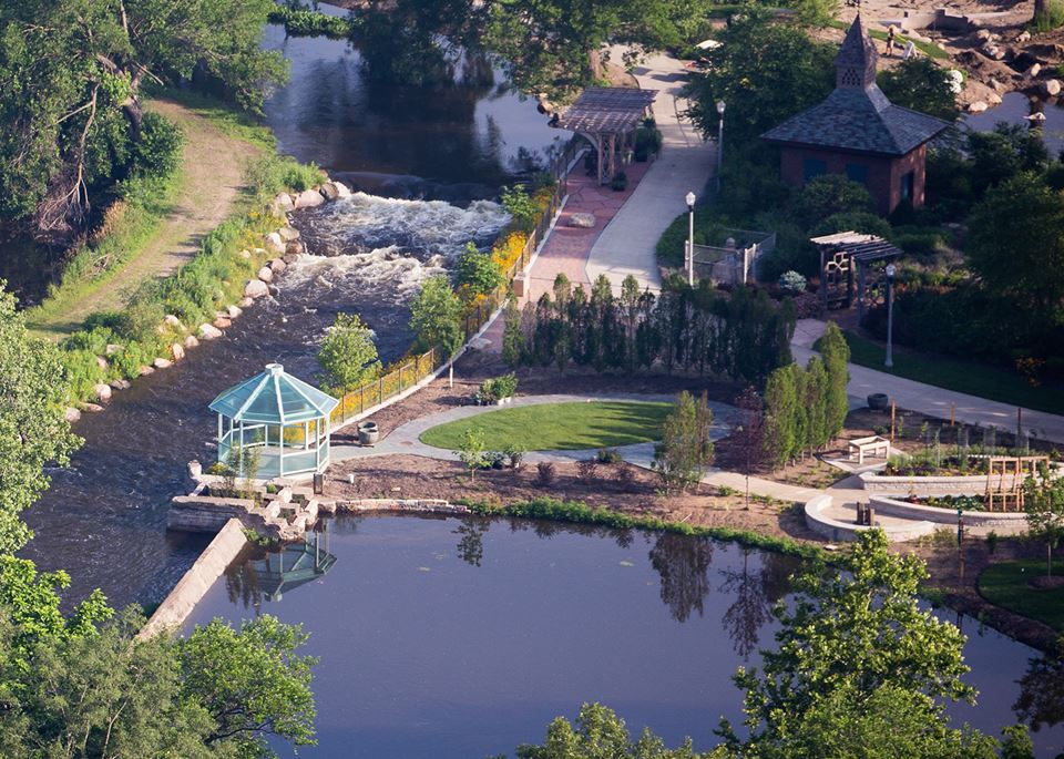 Wellfield Botanic Gardens Wedding Fasci Garden