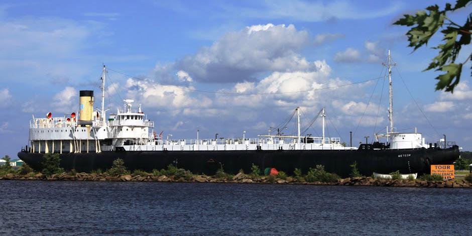 SS Meteor weddings in Superior WI