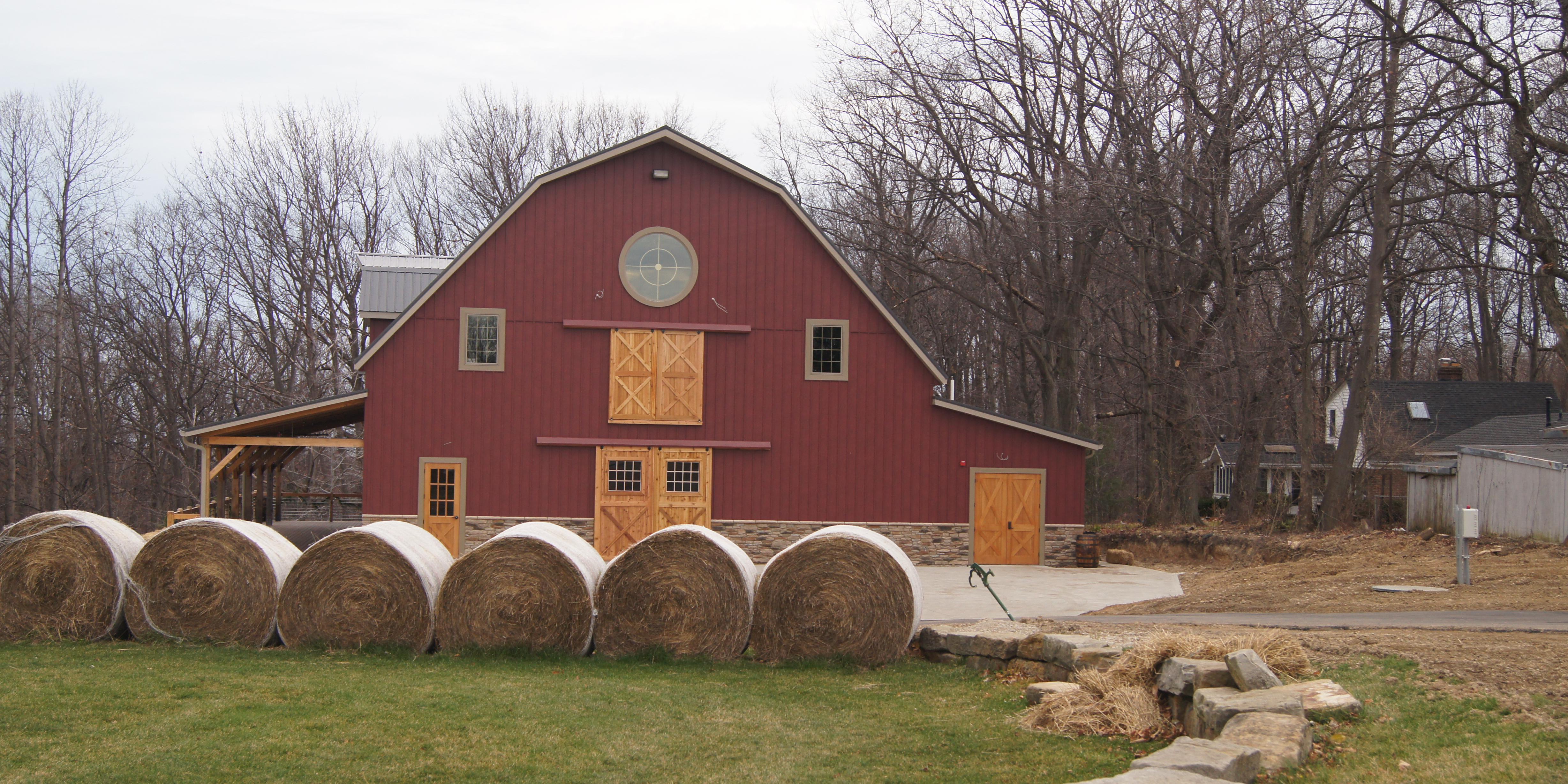 Mapleside Farms: Barn weddings in Brunswick OH