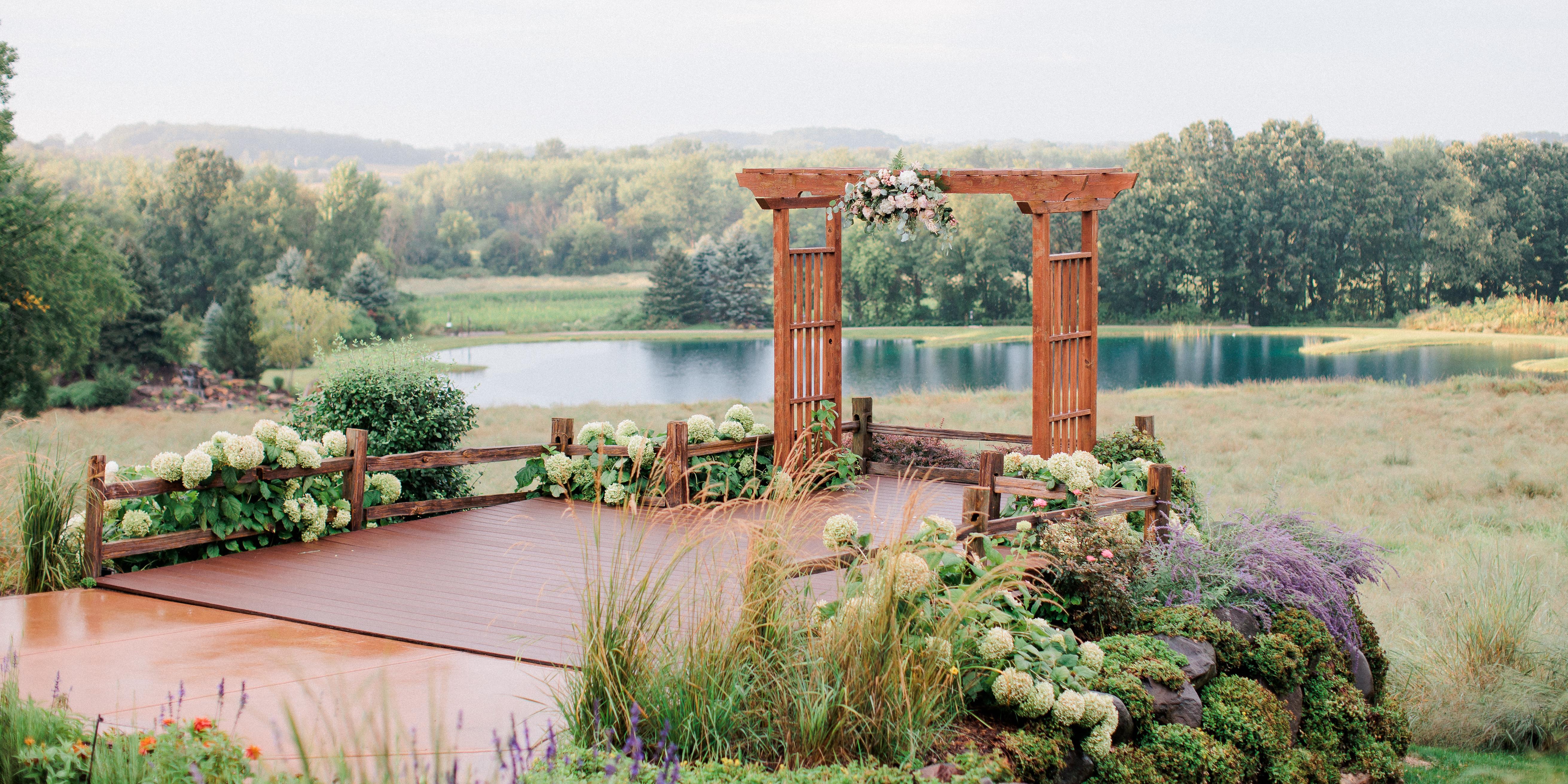Milford Hills weddings in Johnson Creek WI