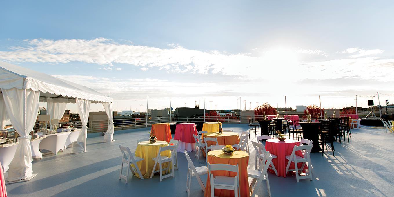 A Legendary Rooftop weddings in Kansas City KS