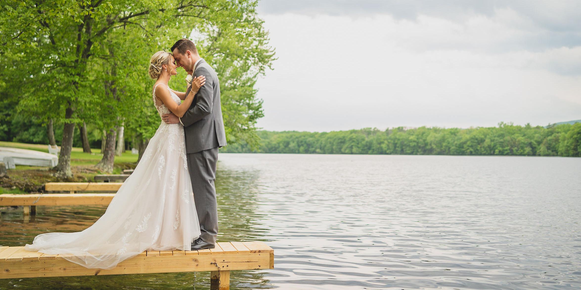 The Lodge at Mountain Springs Lake Resort weddings in Reeders PA