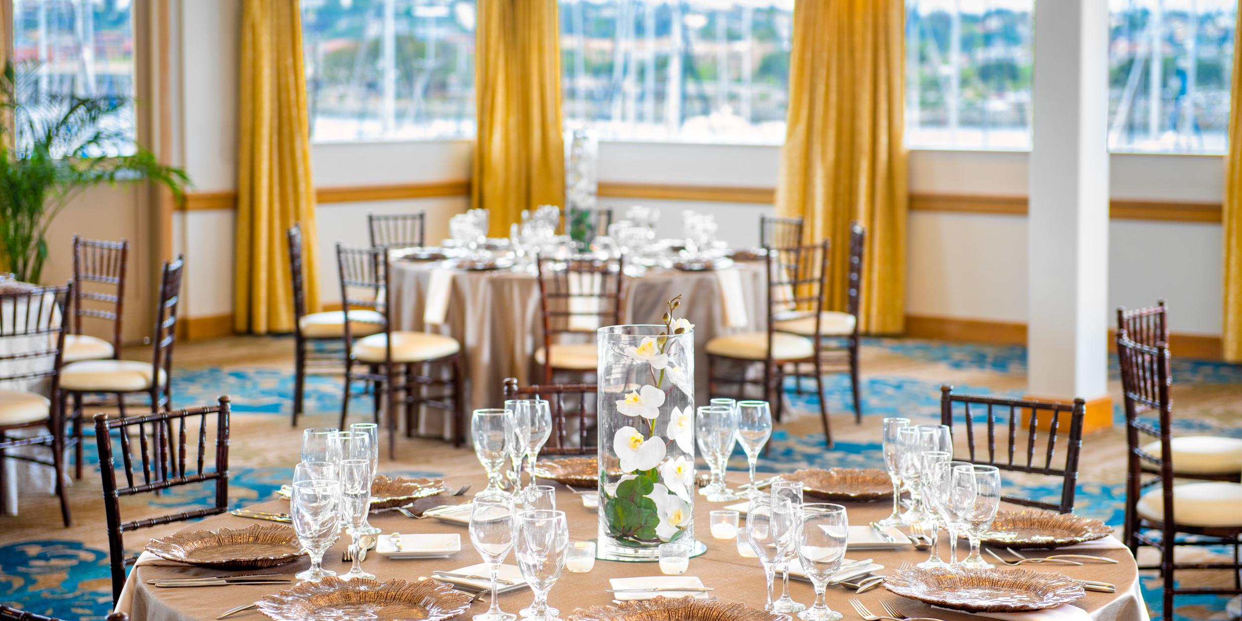 Hilton San Diego Airport/Harbor Island weddings in San Diego CA