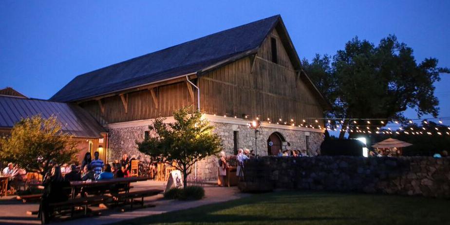 Abbot’s Passage Winery, formerly Valley of the Moon weddings in Glen Ellen CA