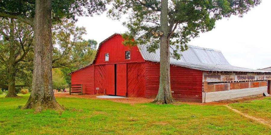 The 1932 Barn weddings in Charlotte NC