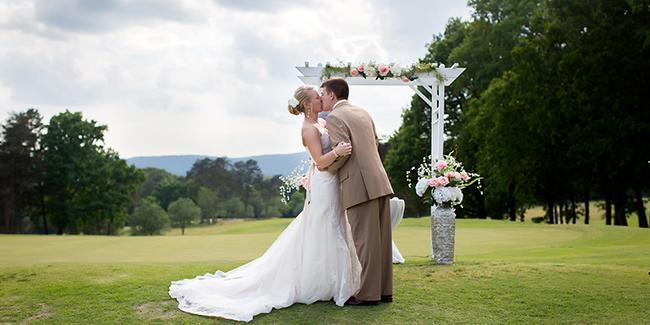 Brushy Mountain Golf Club weddings in Taylorsville NC