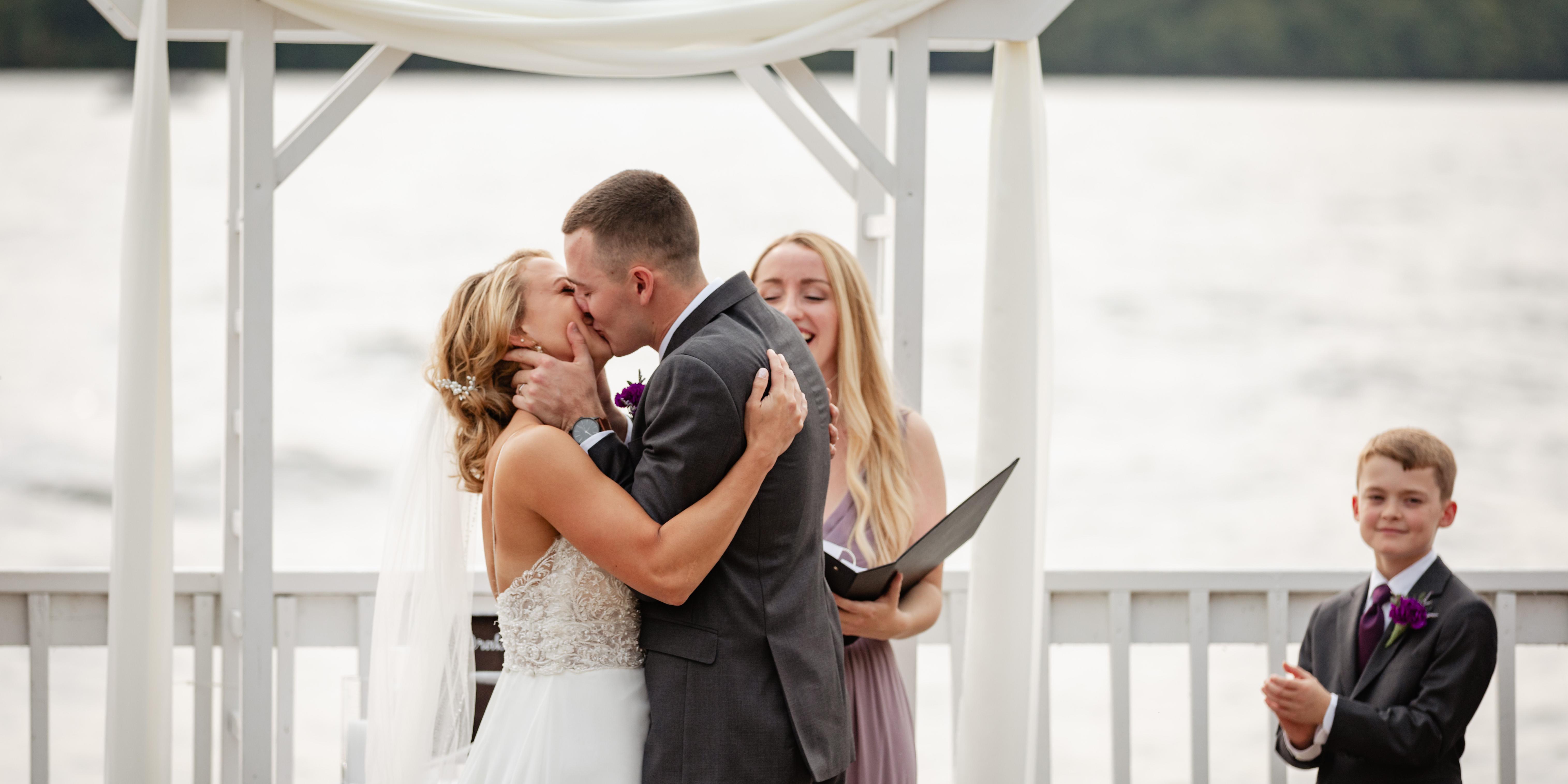 Margaritaville Lake Resort weddings in Osage Beach MO