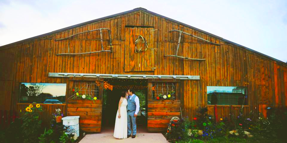 Farm to Fork Organic Retreat weddings in Mondovi WI