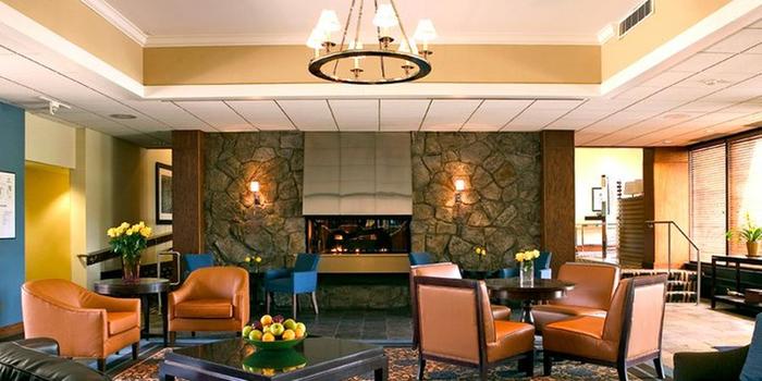 Sheraton Milwaukee Brookfield Hotel Weddings | Get Prices for Wedding