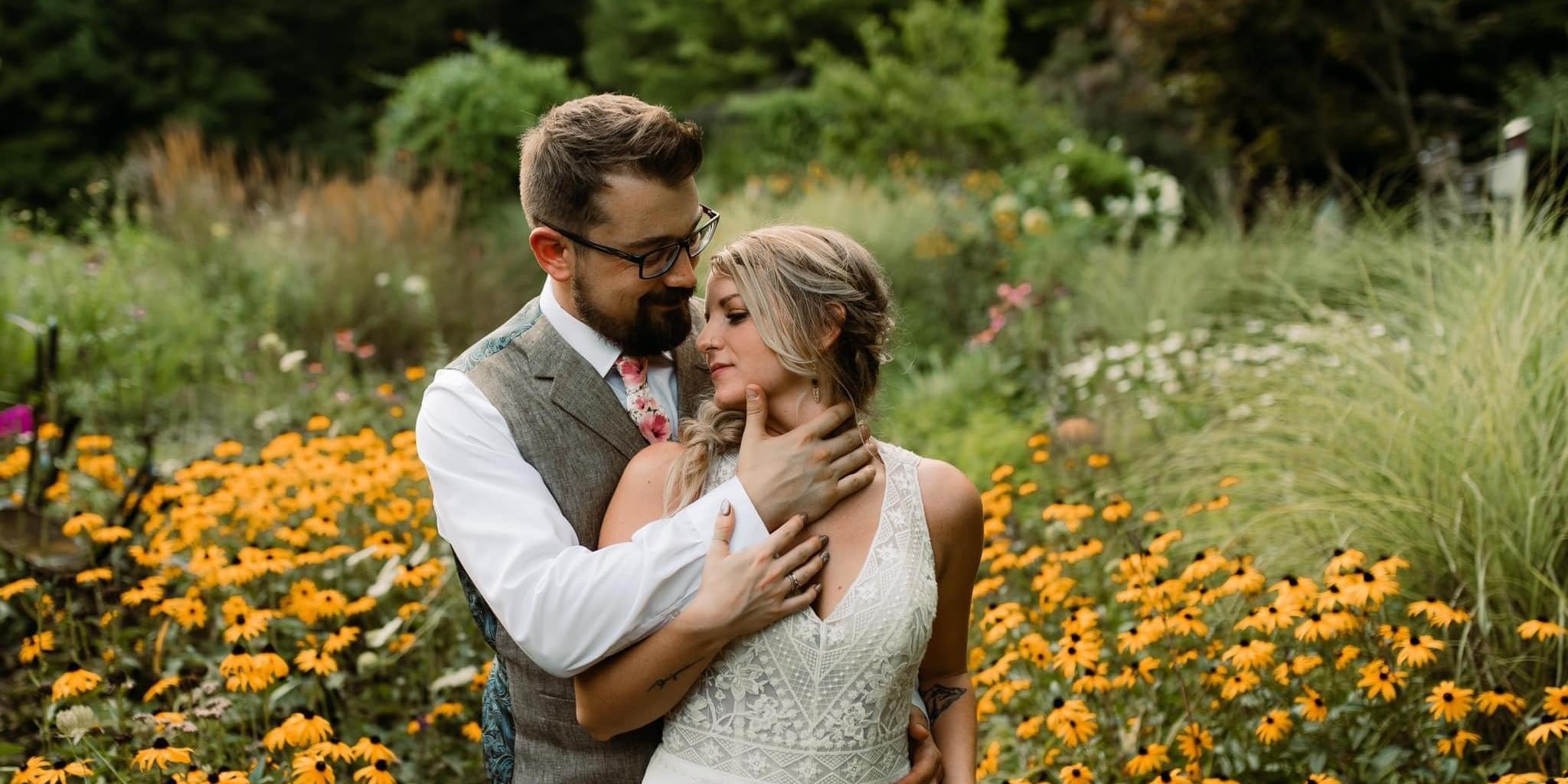 Peaceful Valley Farm weddings in Battle Creek MI
