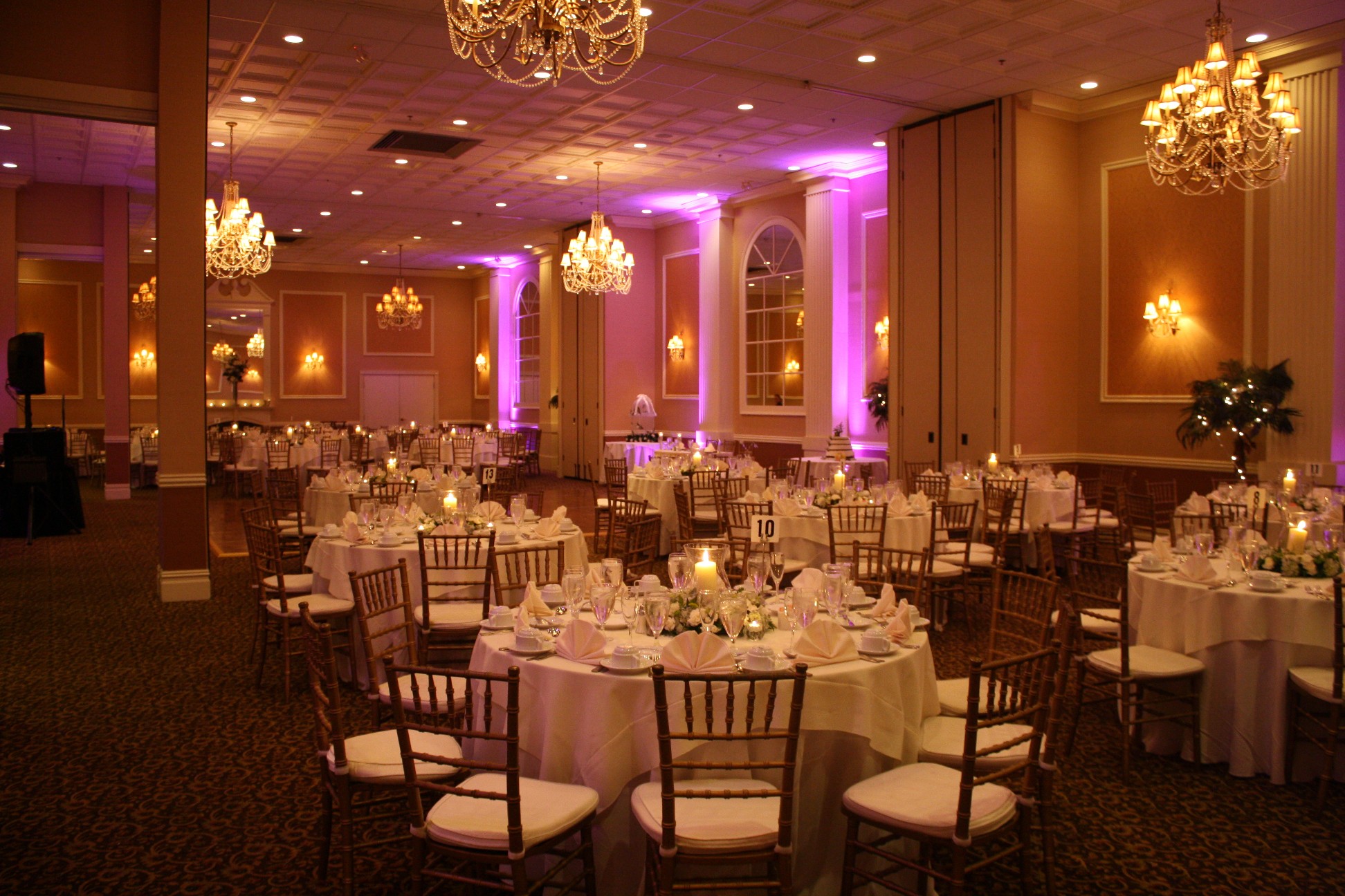 Maggio's Ballroom at Hampton Square | Venue - Southampton, PA | Wedding Spot, image size:1944x1296