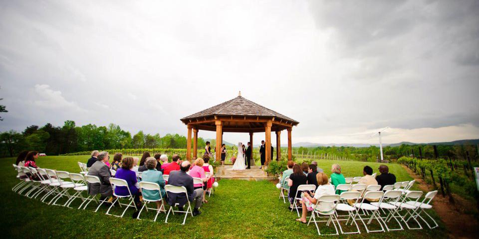 Round Peak Vineyards weddings in Mount Airy NC
