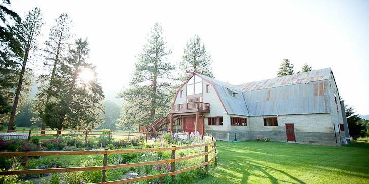 Pine River Ranch weddings in Leavenworth WA