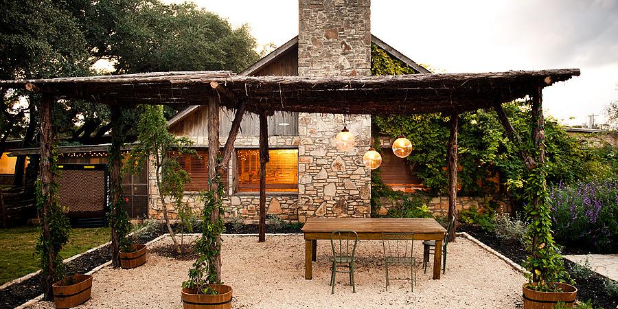 Salt Lick Cellars weddings in Driftwood TX