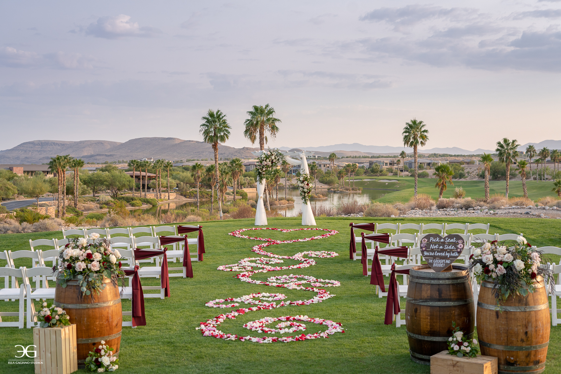 Bear S Best Las Vegas Venue Las Vegas Price It Out