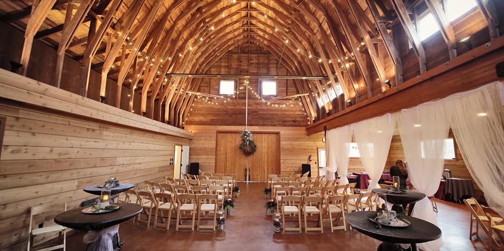 Dancing Fish Vineyards weddings in Freeland WA