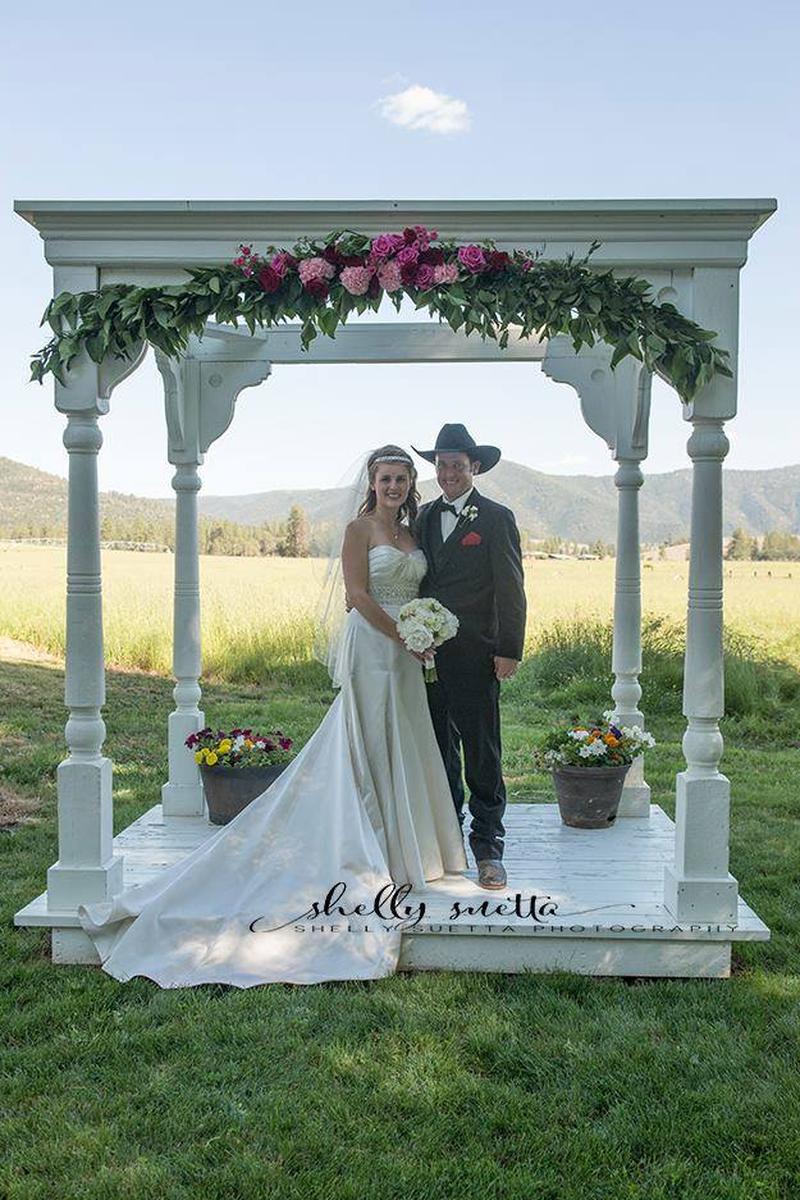 Dowling Ranch Weddings Get Prices for Wedding Venues in CA