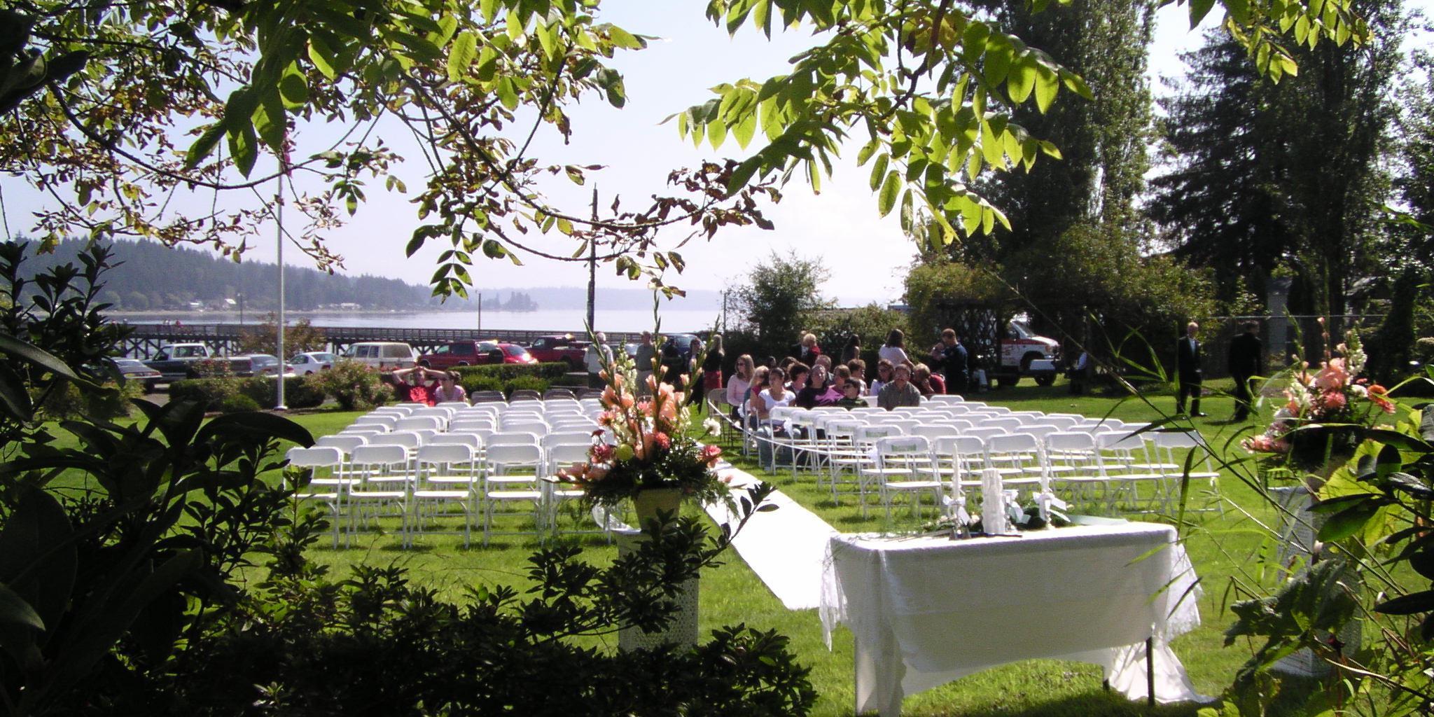 Allyn Waterfront Park weddings in Allyn WA