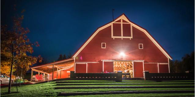Red Barn Farms weddings in Colton WA