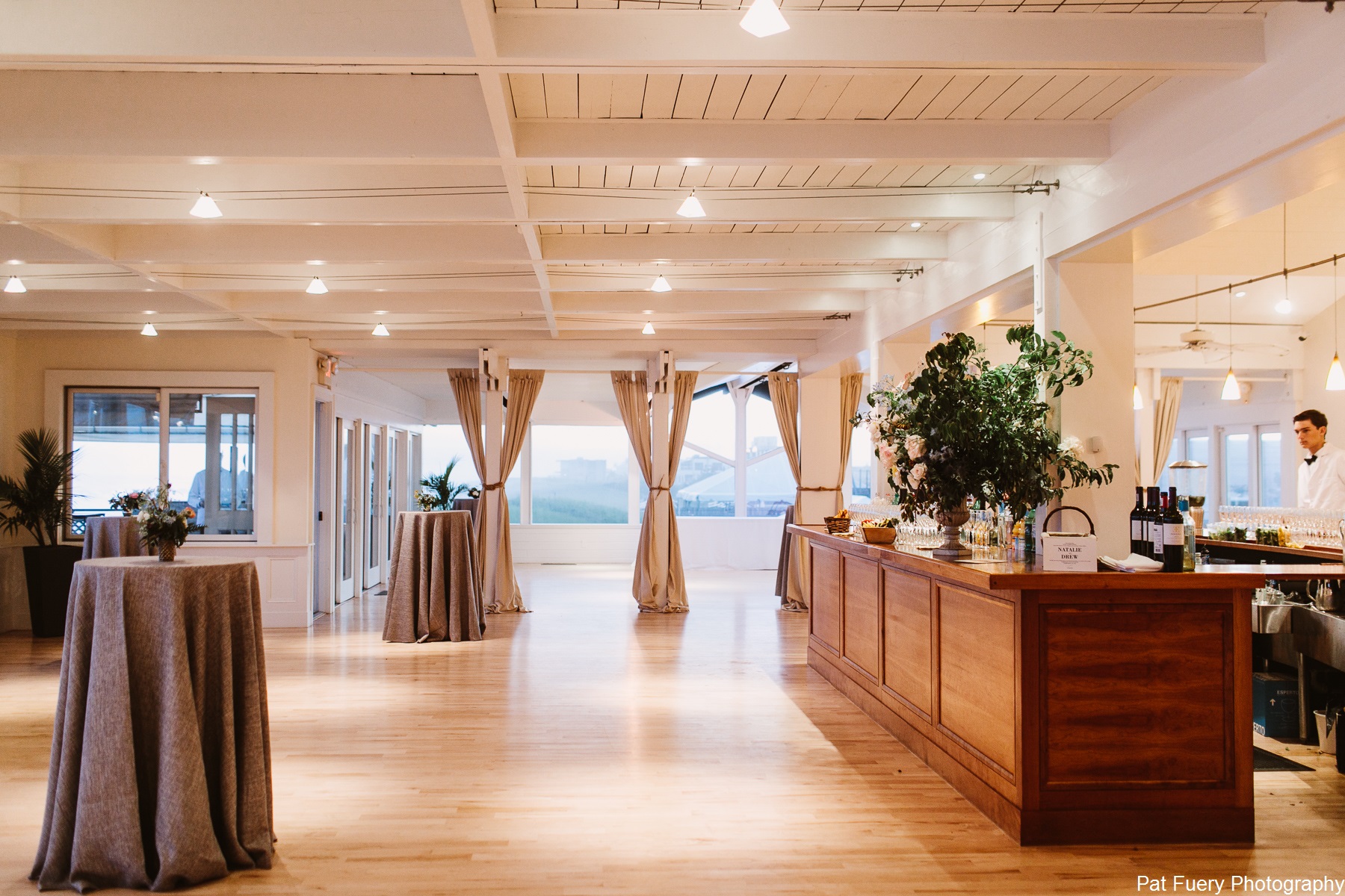 Bridgehampton tennis and surf club wedding cost | Honestweddingadvice.com
